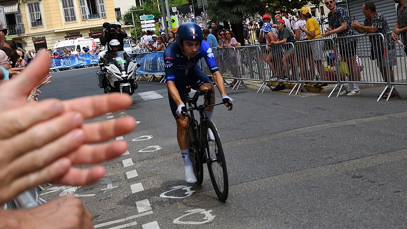 Lenny MARTINEZ.jpg - Lenny MARTINEZ arriverà undicesimo nella cronometro. Promessa del ciclismo francese ha vinto il trofeo Laigueglia nel 2024.